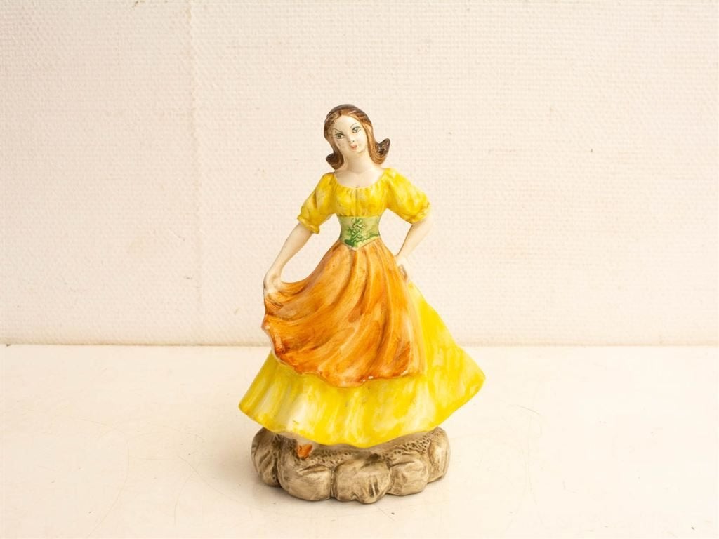 beeld van een vrouw 28489