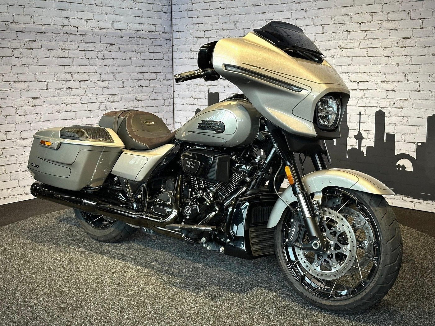 Harley-Davidson FLHXSE CVO STREET GLIDE (bj 2023), Motoren, Laan van Vredenoord 33
2289 DA  RIJSWIJK, NL, Meer dan 35 kW, Overig