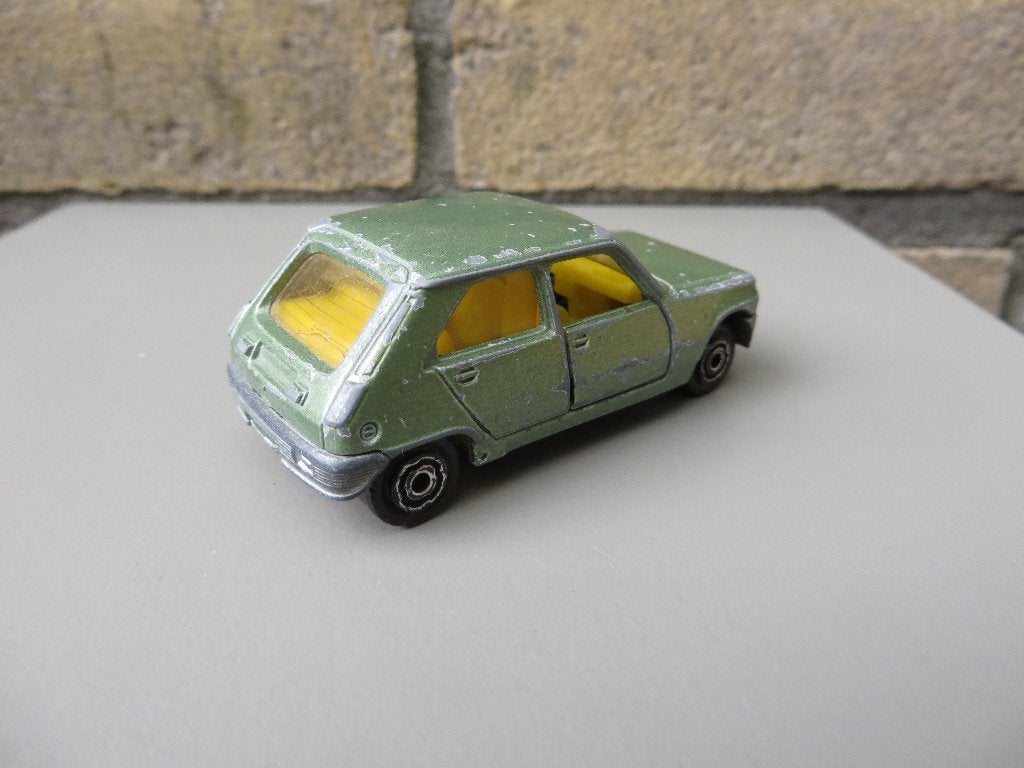 Majorette Renault 5 vijf deurs groen, Ophalen of Verzenden, Gebruikt, Auto