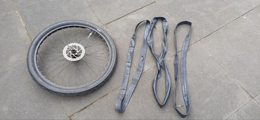 Nirve fietswiel 26 incj met band en binnenbanden, Fietsen en Brommers, Toerfiets, Aluminium, Ophalen, Wiel
