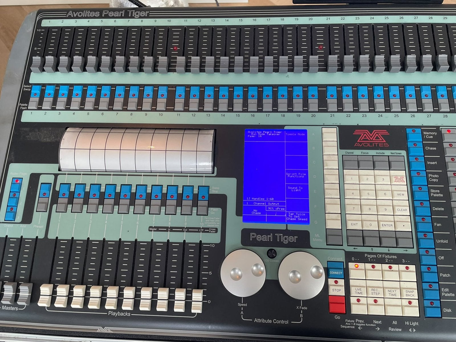 Avolites pearl tiger, Ophalen of Verzenden, Zo goed als nieuw