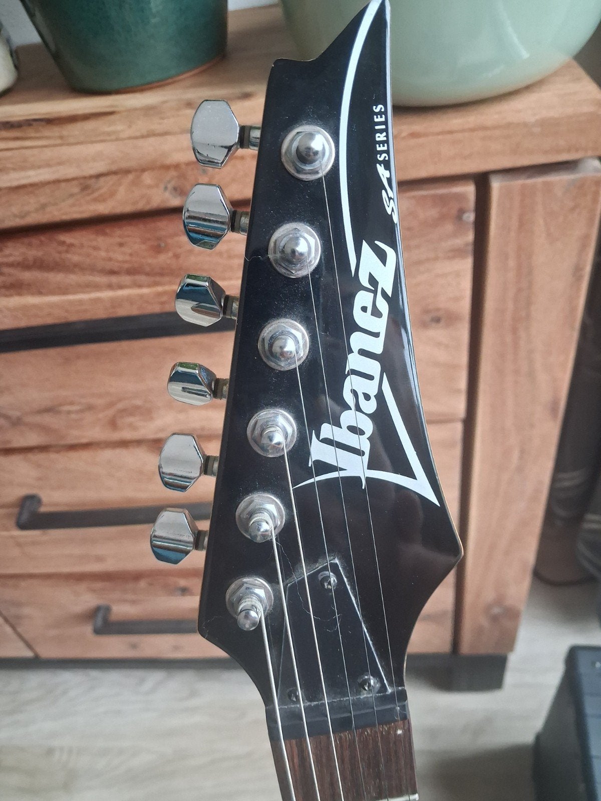 Foto 4 van Mooie electrische gitaar van het merk Ibanez