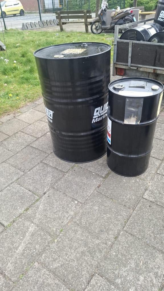 Ouwe olievaten, Ophalen of Verzenden
