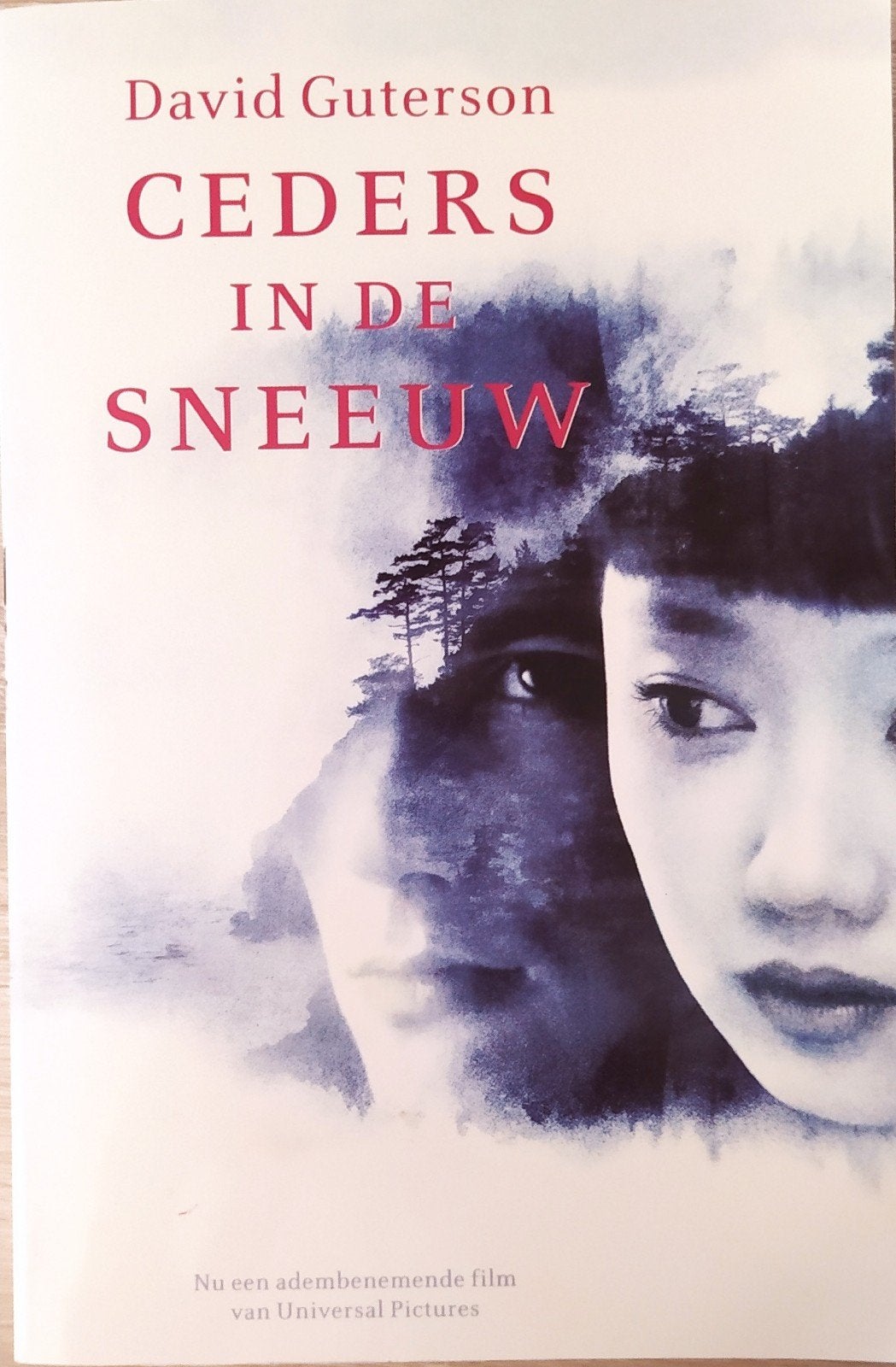 Ceders in de Sneeuw - David Guterson (Elfde druk 2000), Boeken, Literatuur, Zo goed als nieuw, Nederland, Ophalen of Verzenden