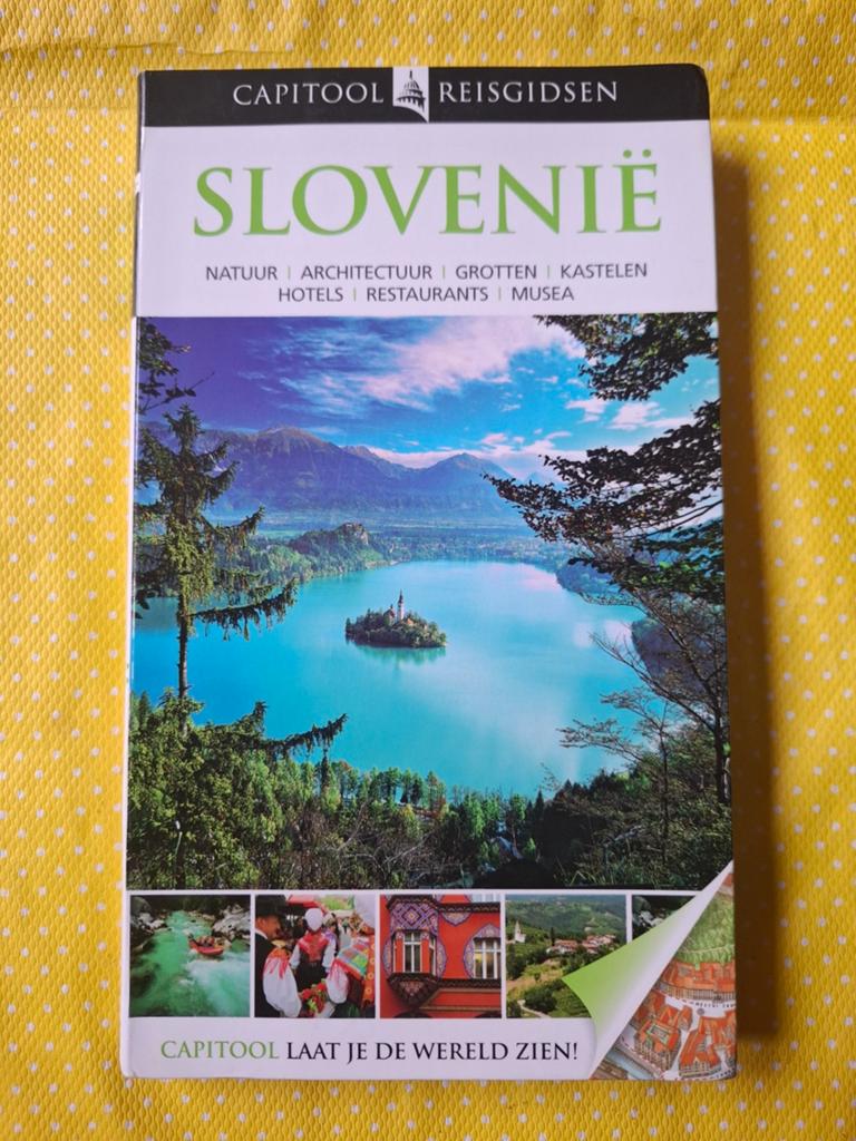 Capitool reisgids Slovenië, Boeken, Reisgidsen, Gelezen, Capitool, Europa, Ophalen of Verzenden