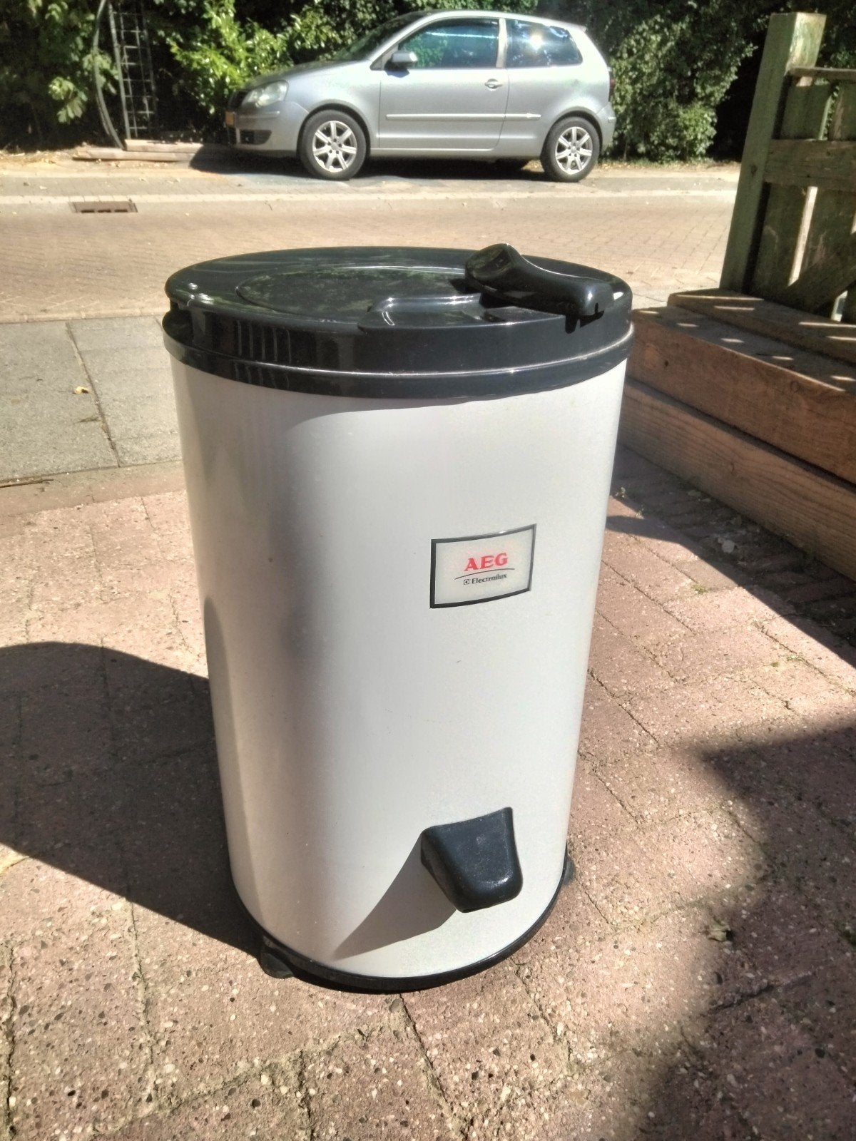 AEG centrifuge - Compact en efficiënt, Ophalen, 1200 tot 1600 toeren, Gebruikt, 4 tot 6 kg