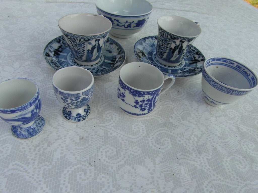 2 x blauw wit kopjes schoteltjes , 2 kommetjes 1 beker mok, Ophalen of Verzenden, Zo goed als nieuw, Overige stijlen, Kop(pen) en/of Schotel(s)