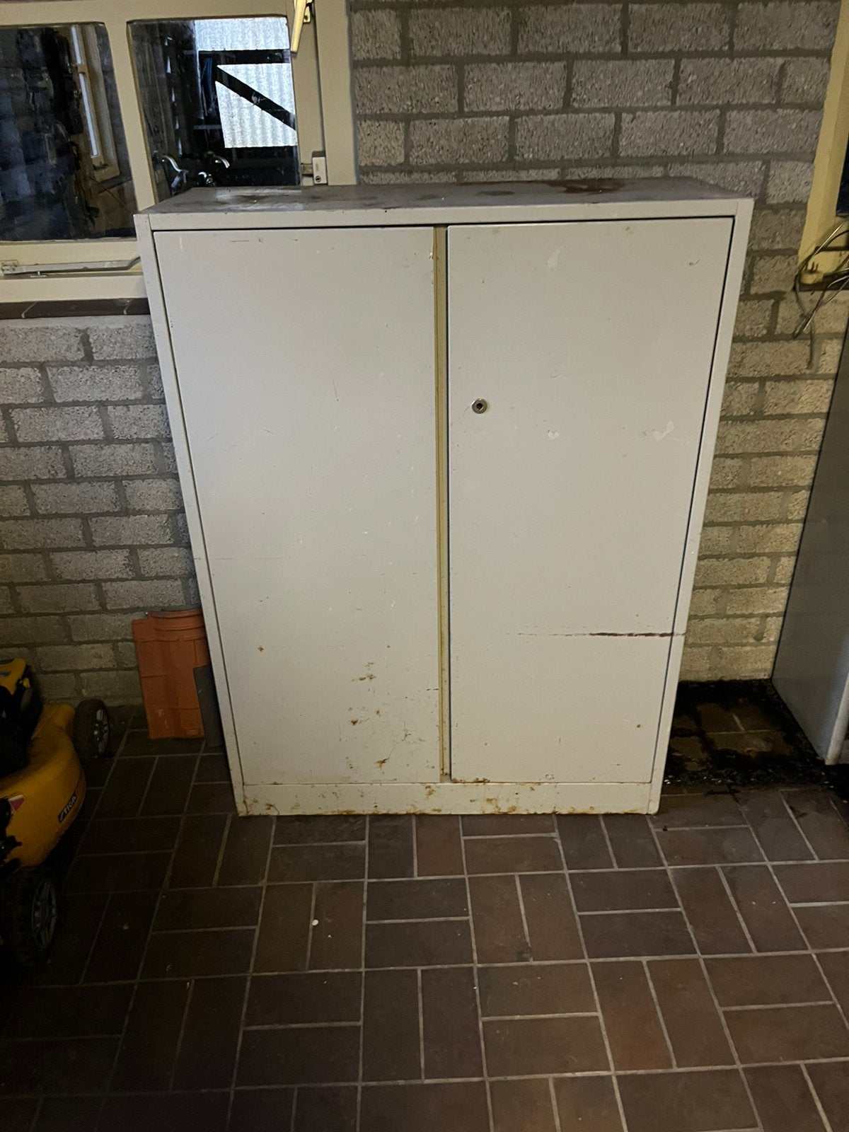 Stalen kast, Ophalen, Gebruikt, 100 tot 150 cm, 100 tot 150 cm