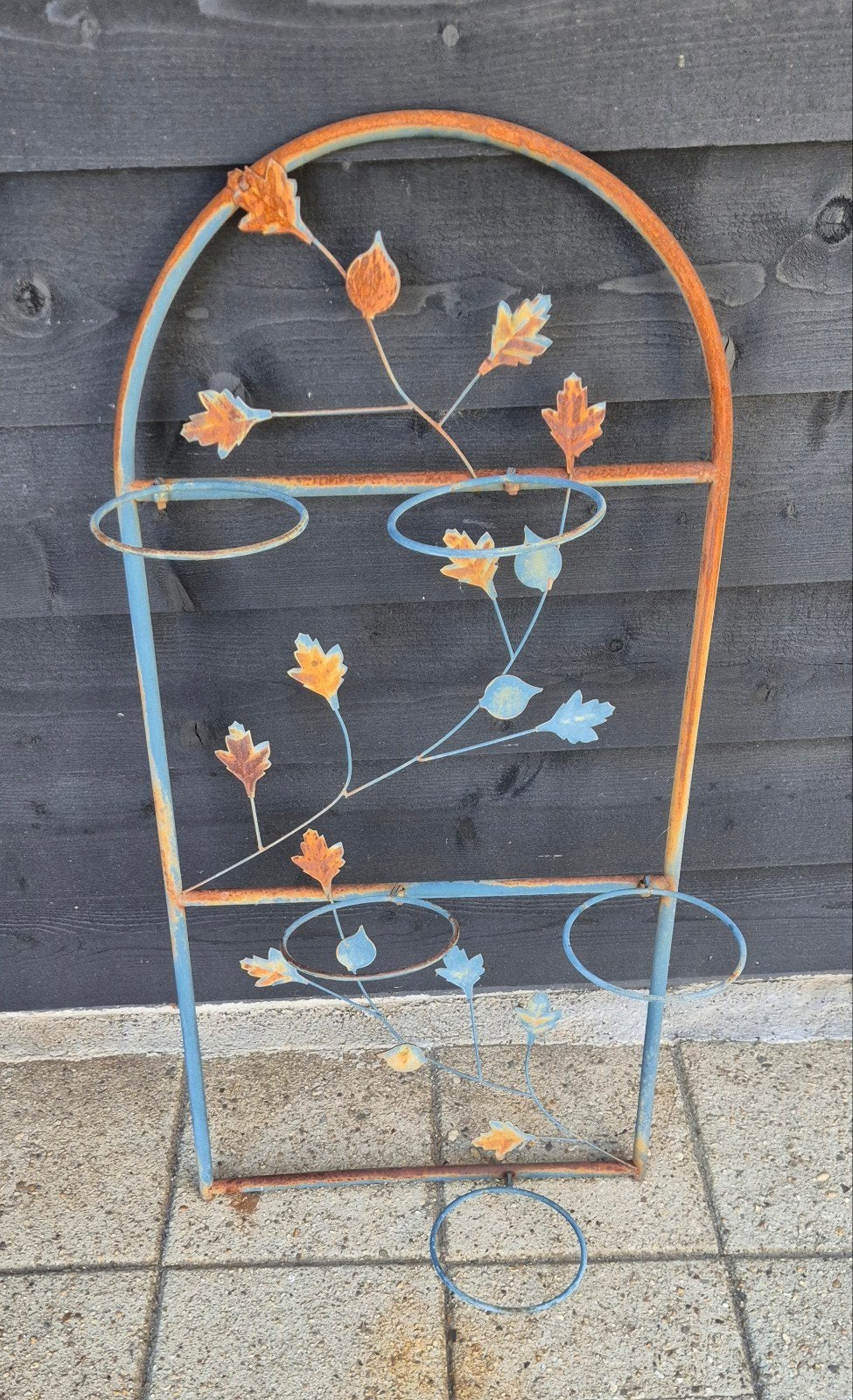 Te koop: Metalen plantenrek / wandrek met bladmotief (50 x 1, Ophalen