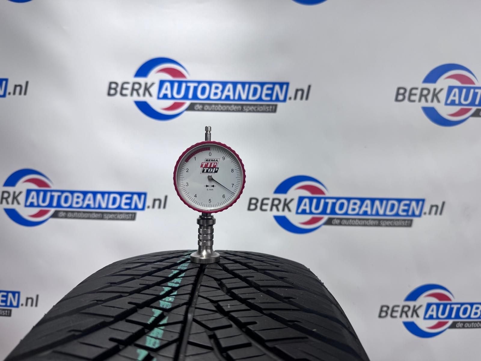 2x Yokohama BlueEarth-4S AW21 235/60 R18 107W 235/60/18 2356, 18 inch, Gebruikt, -, -