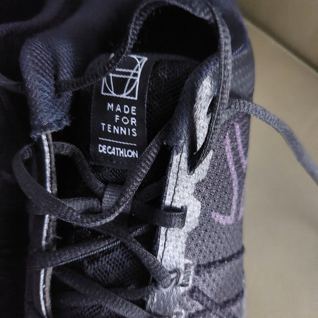 Decathlon tennis/gym schoenen maat 40-41 z.g.a.n., Kleding | Heren, Overige kleuren, Sportschoenen, Ophalen of Verzenden, Zo goed als nieuw