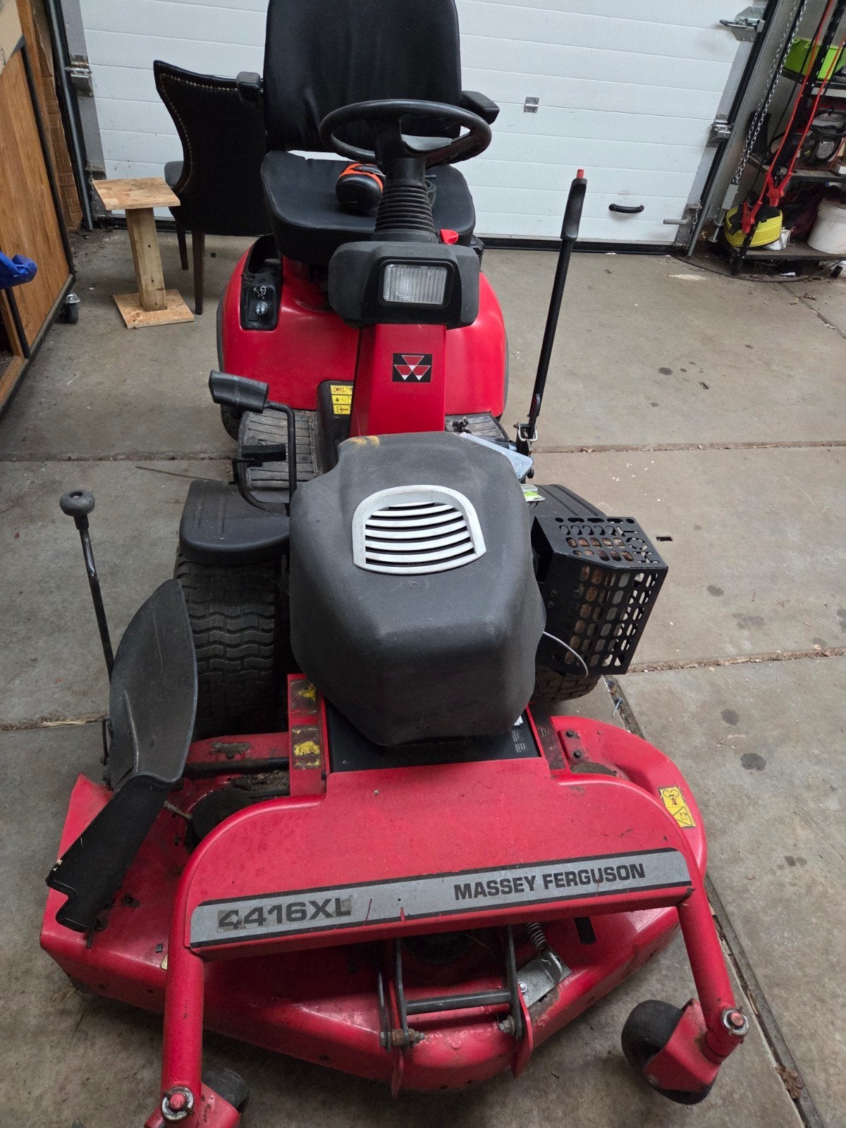 Massey Ferguson hydrostatische zitmaaier grasmaaier trekker, Ophalen, Cirkelmaaier, Gebruikt, Elektrische starter