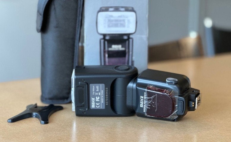 Meike MK910 speedlight occasion voor Nikon, ⁠Bathoorn 4B, 9411 SE Beilen, Nederland, Ophalen of Verzenden, Zo goed als nieuw, Nikon