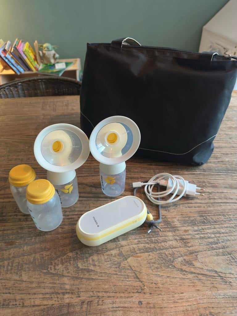 Medela Freestyle Flex Draadloze Dubbele Borstkolf, Kinderen en Baby's, Babyvoeding en Toebehoren, Ophalen of Verzenden, Zo goed als nieuw