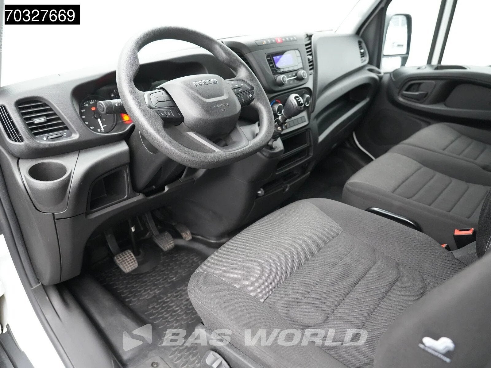 Iveco Daily 35C16 3.0L Laadklep Dubbellucht Bakwagen 160PK M, Gebruikt, Euro 6, 4 cilinders, Iveco