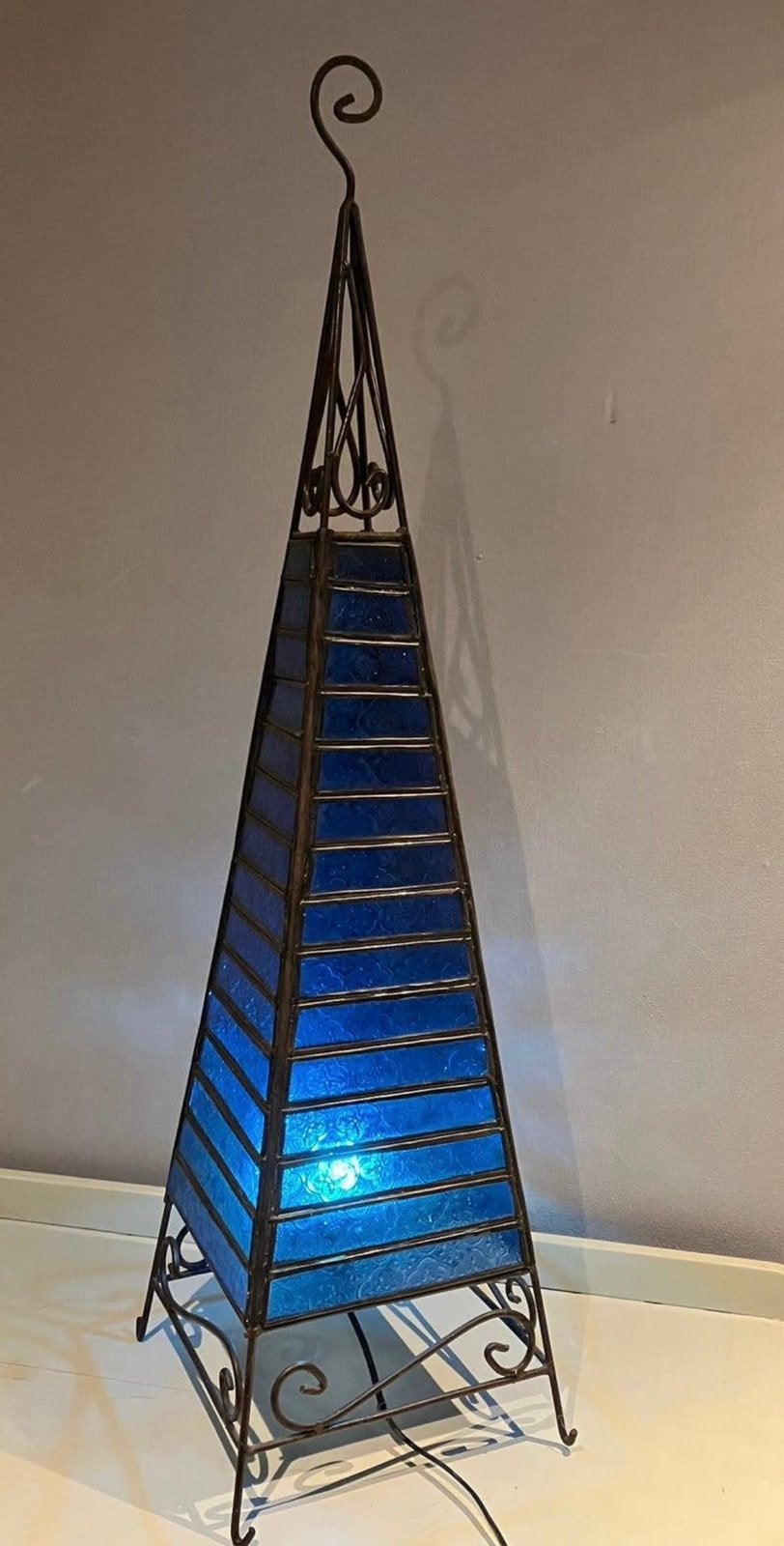 Blauw glazen lamp. 98 cm hoog., Ophalen, Zo goed als nieuw, Glas, Blauw