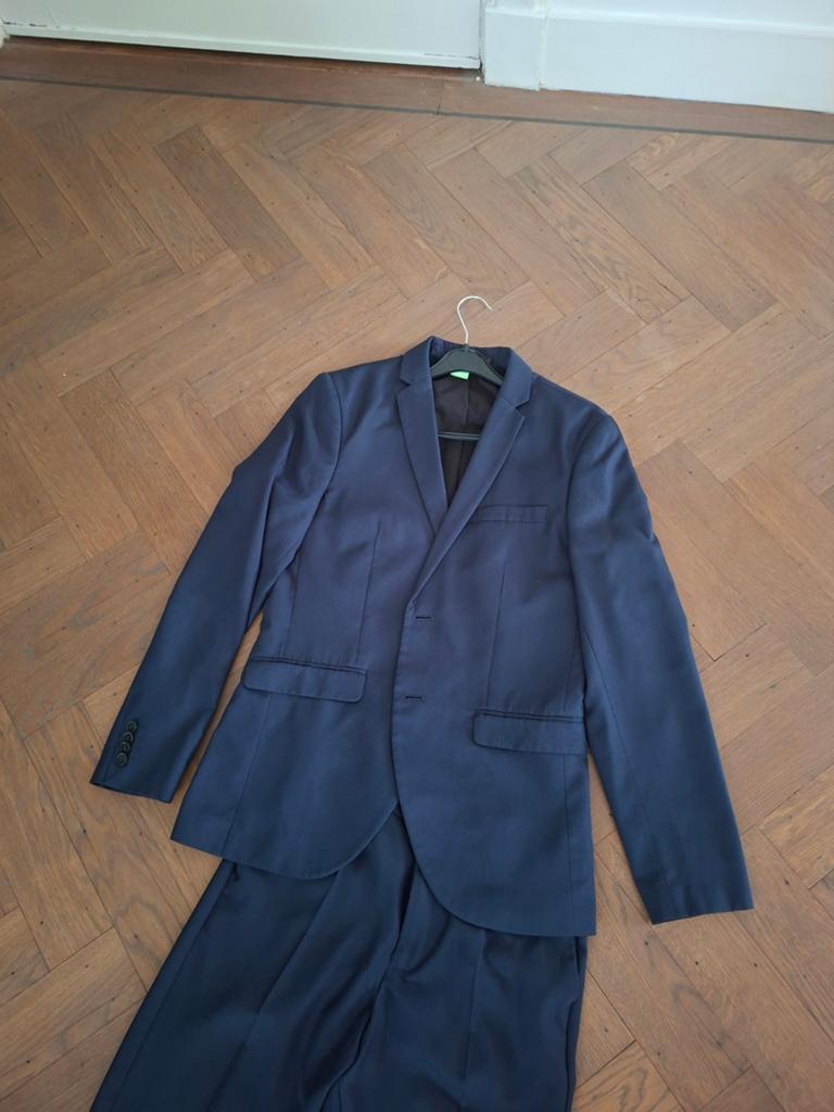 Heren kostuum  maat 48 blauw, Kleding | Heren, Kostuums en Colberts, Ophalen of Verzenden, Zo goed als nieuw, Maat 48/50 (M), Blauw