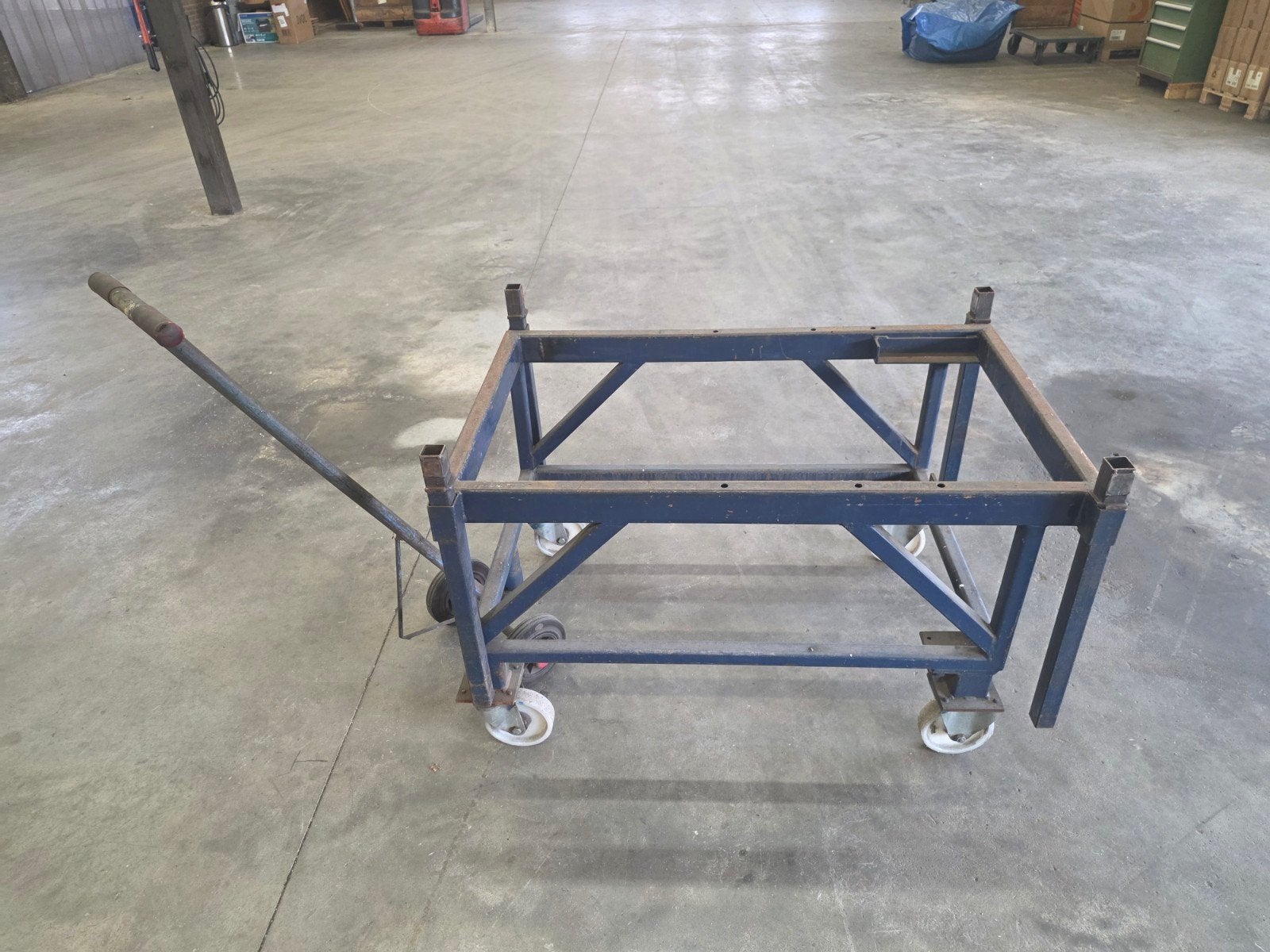 Robuuste transportkarren met trekstang - 2 stuks, Doe-het-zelf en Verbouw, Ophalen, Gebruikt, Transportkar, Onbekend