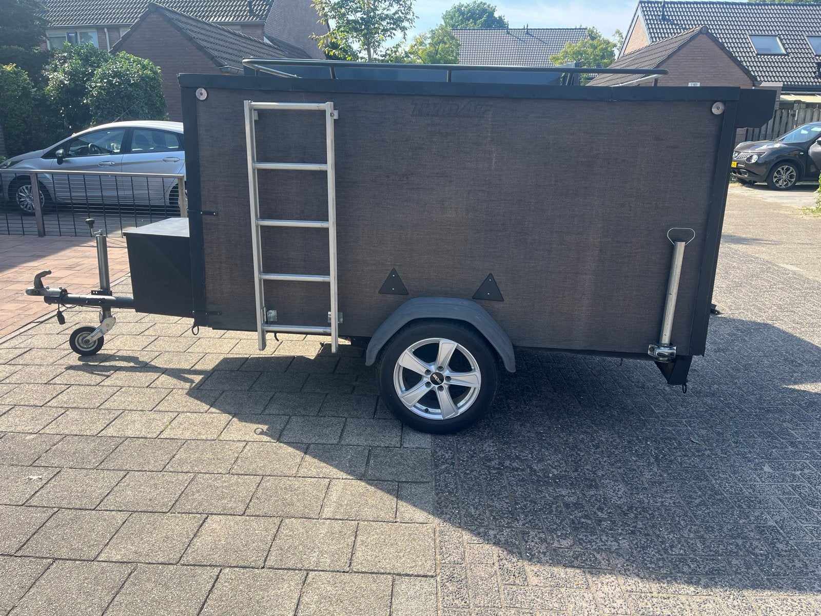 2 x ,Open 350 euro en dichte 875 euro met rolluik,, Auto diversen, Aanhangers en Bagagewagens, Ophalen, Gebruikt