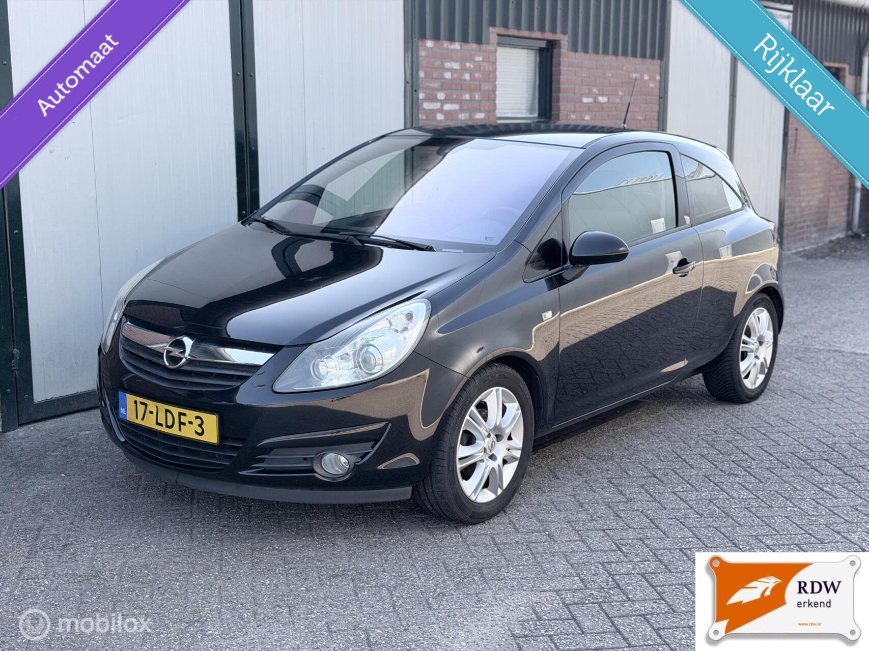Opel Corsa 1.4-16V '111' Edition AUTOMAAT/NAP/AIRCO/PARKEERS, Euro 5, 101 pk, Gebruikt, 4 cilinders