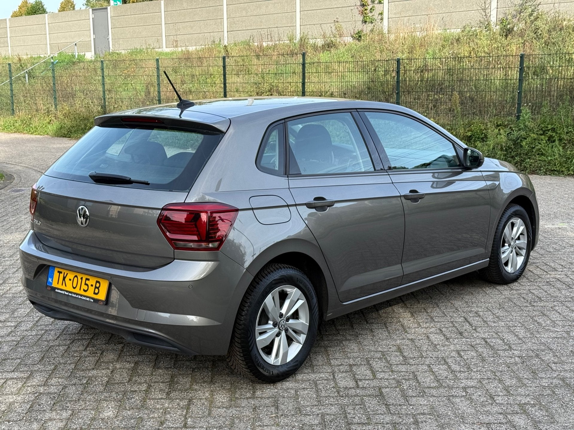 Volkswagen Polo 1.0 TSI Comfortline Business CRUISE I NAP I, Auto's, Voorwielaandrijving, Euro 6, 23 km/l, Origineel Nederlands