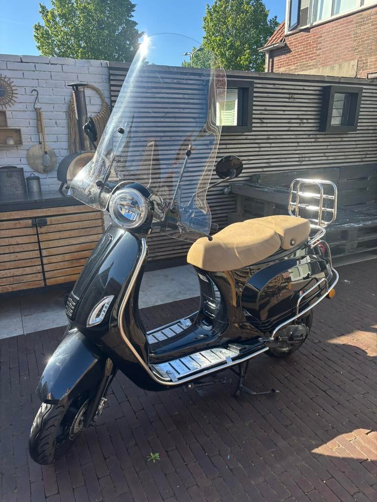 Scooter Senzo RivaLux Special Zwart, Ophalen, Zo goed als nieuw, Benzine, Overige merken