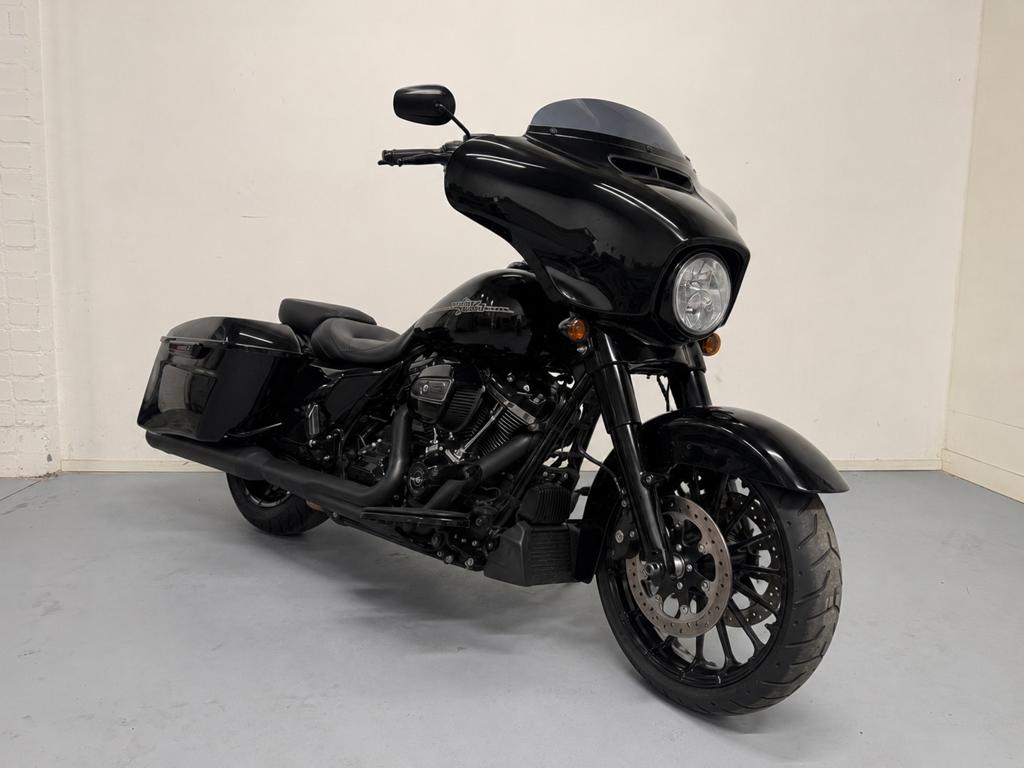 Harley-Davidson Street Glide 107 Special FLXHS 2018 Black Ed, Motoren, Motoren | Harley-Davidson, 2 cilinders, Occasion, Sportuitlaat