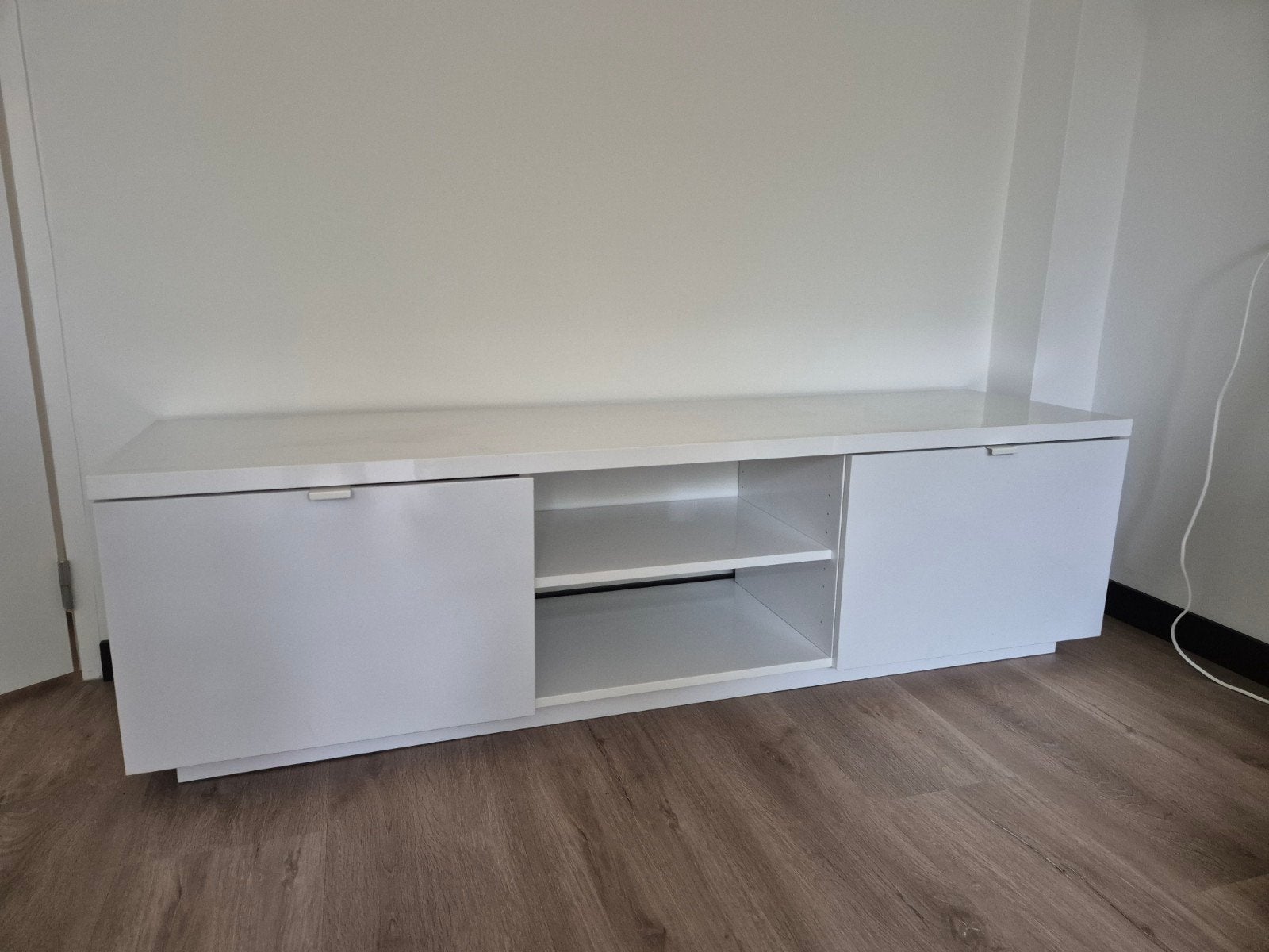 Witte IKEA TV meubel met opbergruimte, Huis en Inrichting, Ophalen, Overige materialen, Gebruikt, 150 tot 200 cm