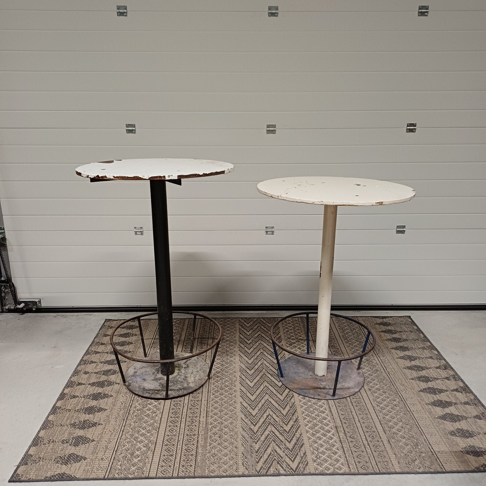 2 x robuuste tafels statafel / praat tafels, Ophalen, Gebruikt