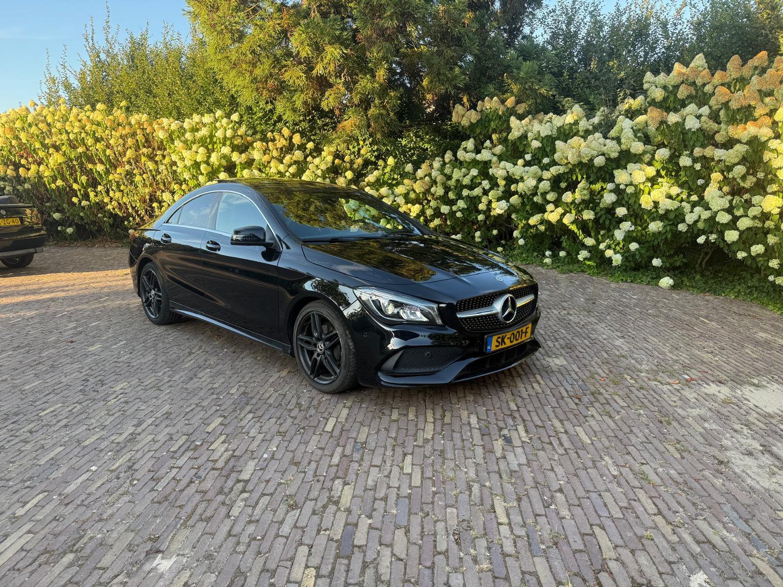 Mercedes-Benz CLA 180 AMG Line 7G-DCT Camera | Navi |  | NL, Auto's, Zwart, 4 cilinders, 715 kg, 1200 kg