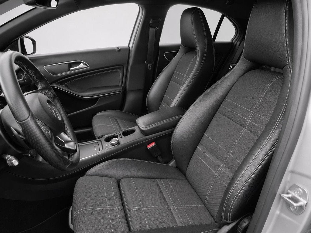 Mercedes-Benz CLA-klasse 180 OrangeArt Edition |Cruise-Contr, Stof, Gebruikt, Euro 6, 4 cilinders