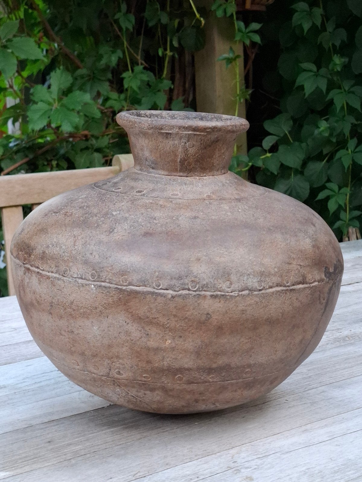 Oude metalen waterkruik uit India, robuus,landelijk., Ophalen of Verzenden