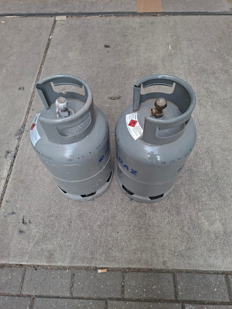 2st Primagaz 10,5 kilogram stalen gasfles, Caravans en Kamperen, Ophalen, Zo goed als nieuw