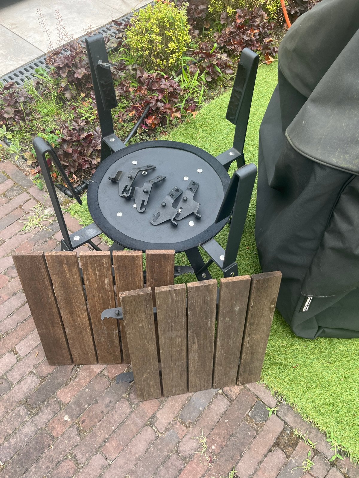 Bastard Urban Large onderstel, zijtafels en hoes, Ophalen, Gebruikt