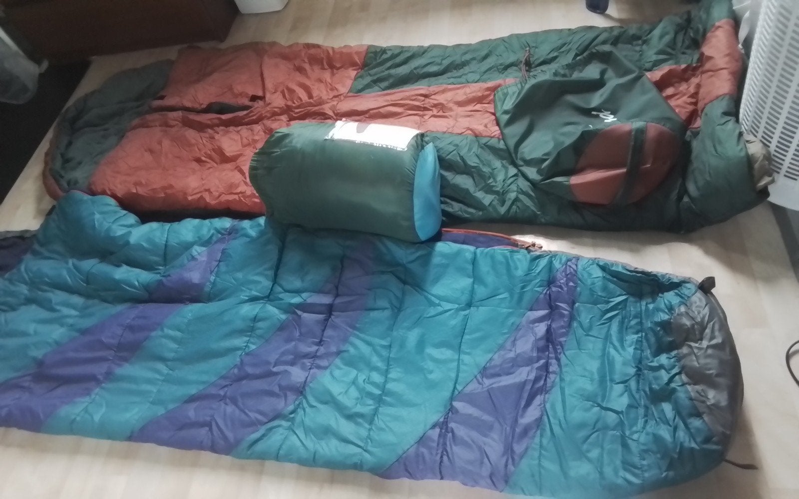 3 x slaapzakken  en matten, Ophalen