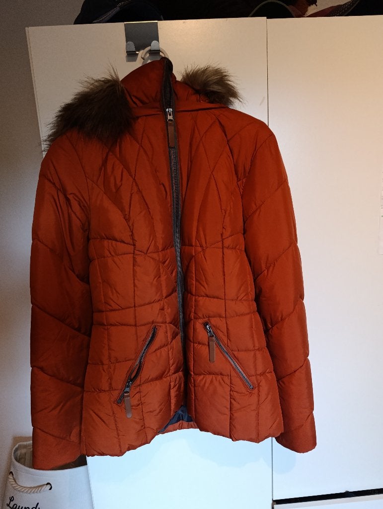 Dames winterjas maat M, Maat 38/40 (M), Overige kleuren, Verzenden, Zo goed als nieuw
