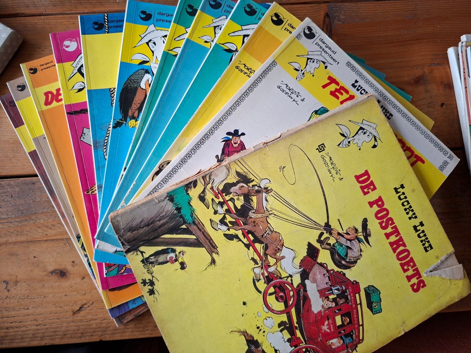 Lucky Luke stripboeken Dargaud - 15 stuks - Vintage collecti, Boeken, Meerdere stripboeken, Ophalen of Verzenden, Gelezen