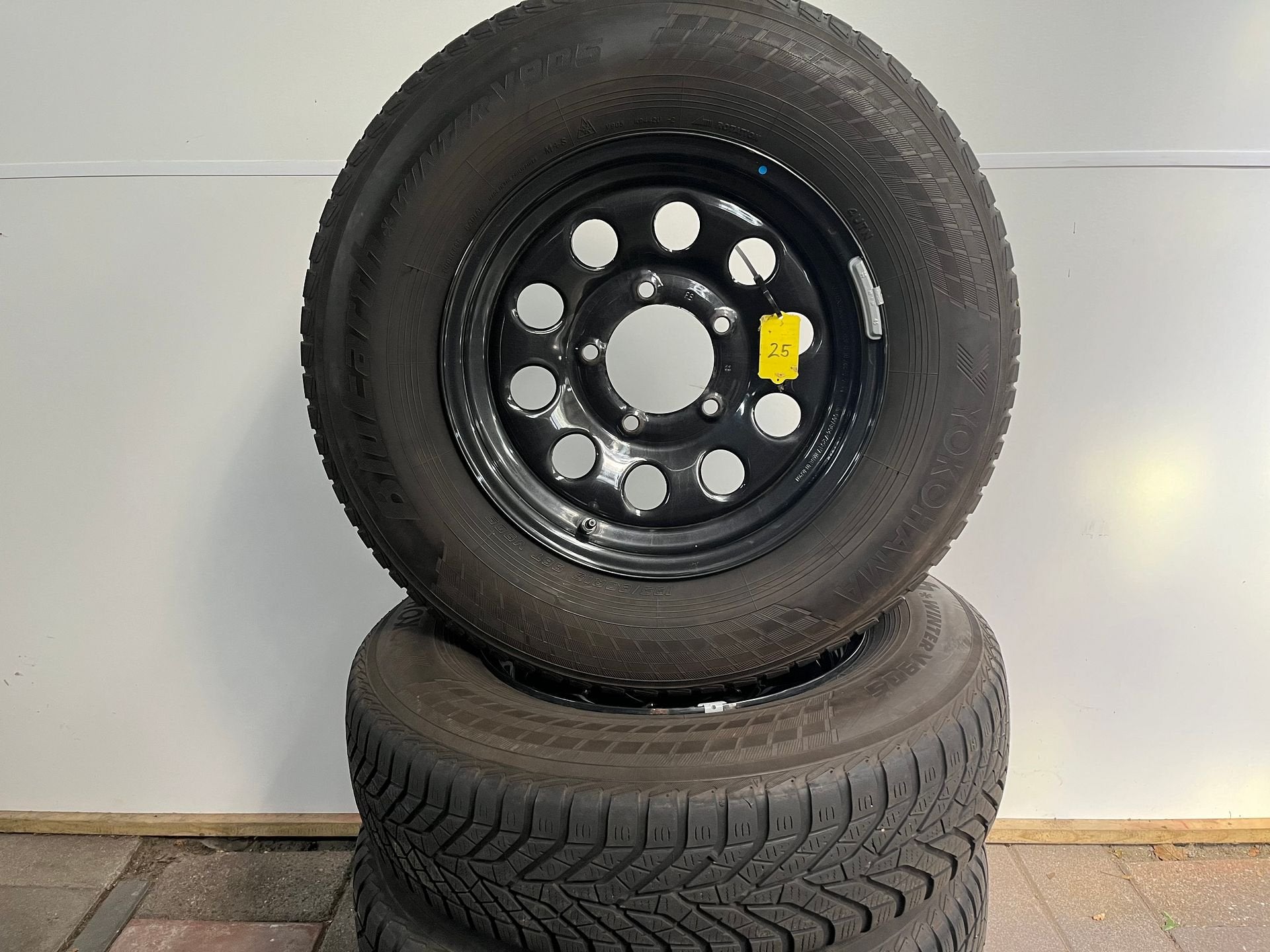 Winterwielen Suzuki Jimny 195/80/R15, Ophalen, Gebruikt, 15 inch, -
