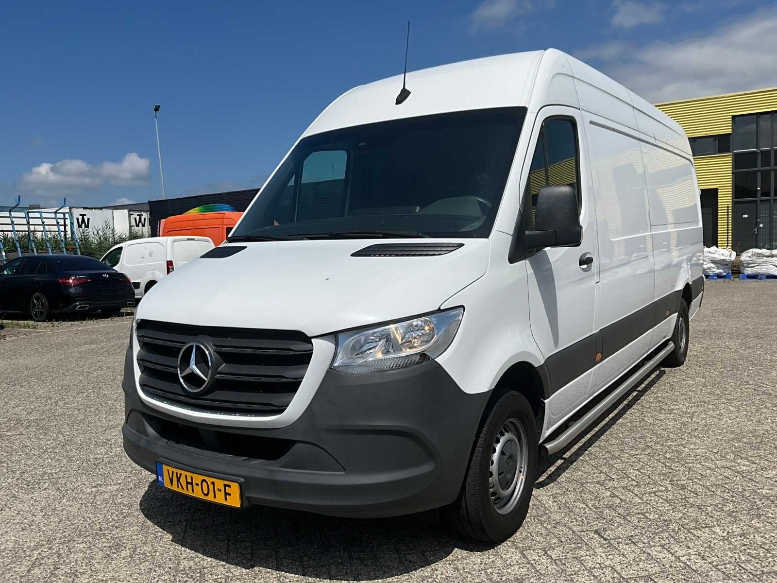 2021 Mercedes-Benz Sprinter 315 1.9 CDI L4H2 DC Bedrijfswage, Auto's, Bestelauto's, Automaat, Achterwielaandrijving, Gebruikt