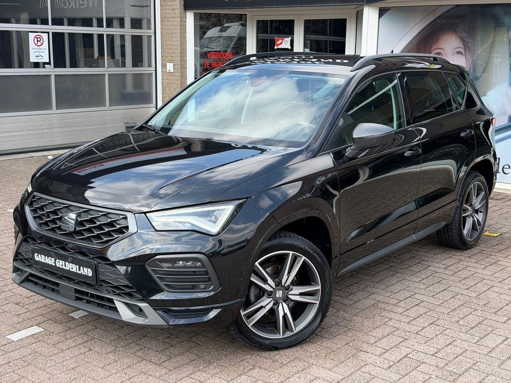SEAT Ateca 1.5 TSI FR Business | Virtual | Leder/Alcantara |, 15 km/l, Zwart, 4 cilinders, 150 pk