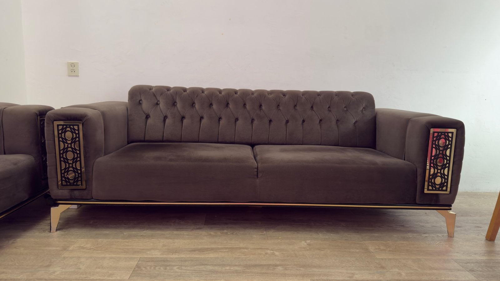 Hala Wonen Nova bankstel: 2x 3-zitsbank Chesterfield-look, Ophalen, Gebruikt, Driepersoons, 75 tot 100 cm