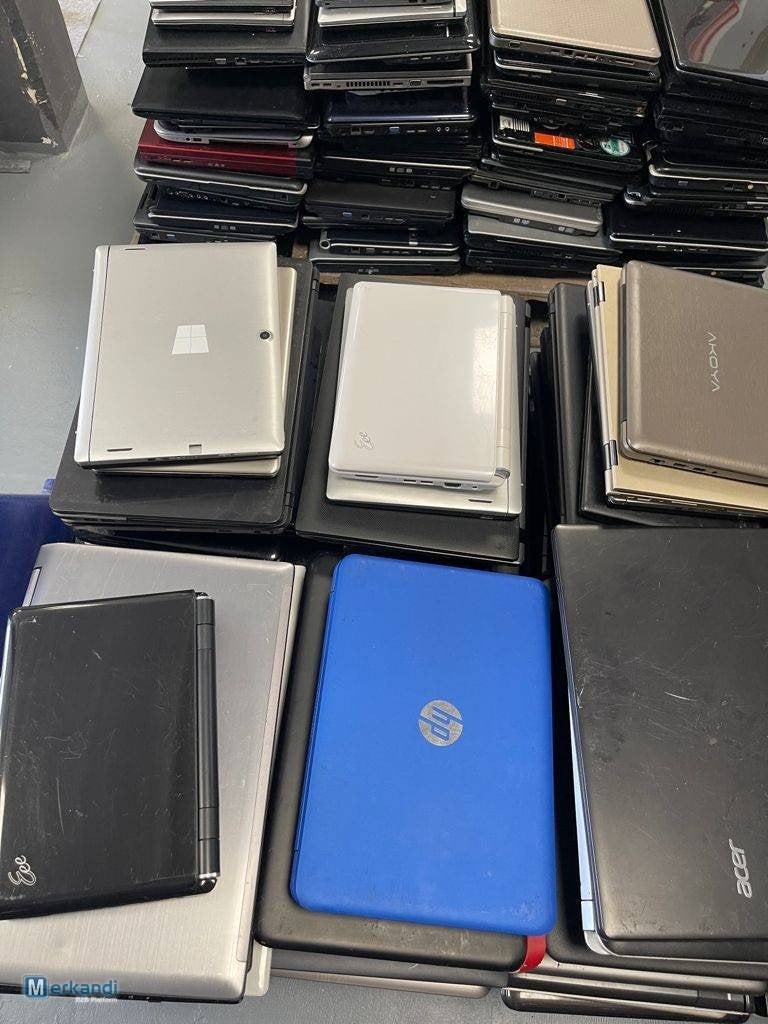 gezocht laptops, Computers en Software, Ophalen, 64 GB of meer, Gebruikt, 15 inch