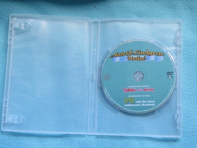 Zweedse DVD: Astrid Lindgren Matiné, 2 films, Tjorven + Emil, Verzamelbox, Alle leeftijden, Ophalen of Verzenden, Zo goed als nieuw