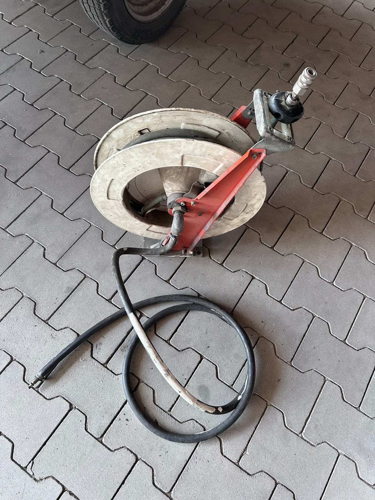 Luchthaspel slangenhaspel, Ophalen, Zo goed als nieuw
