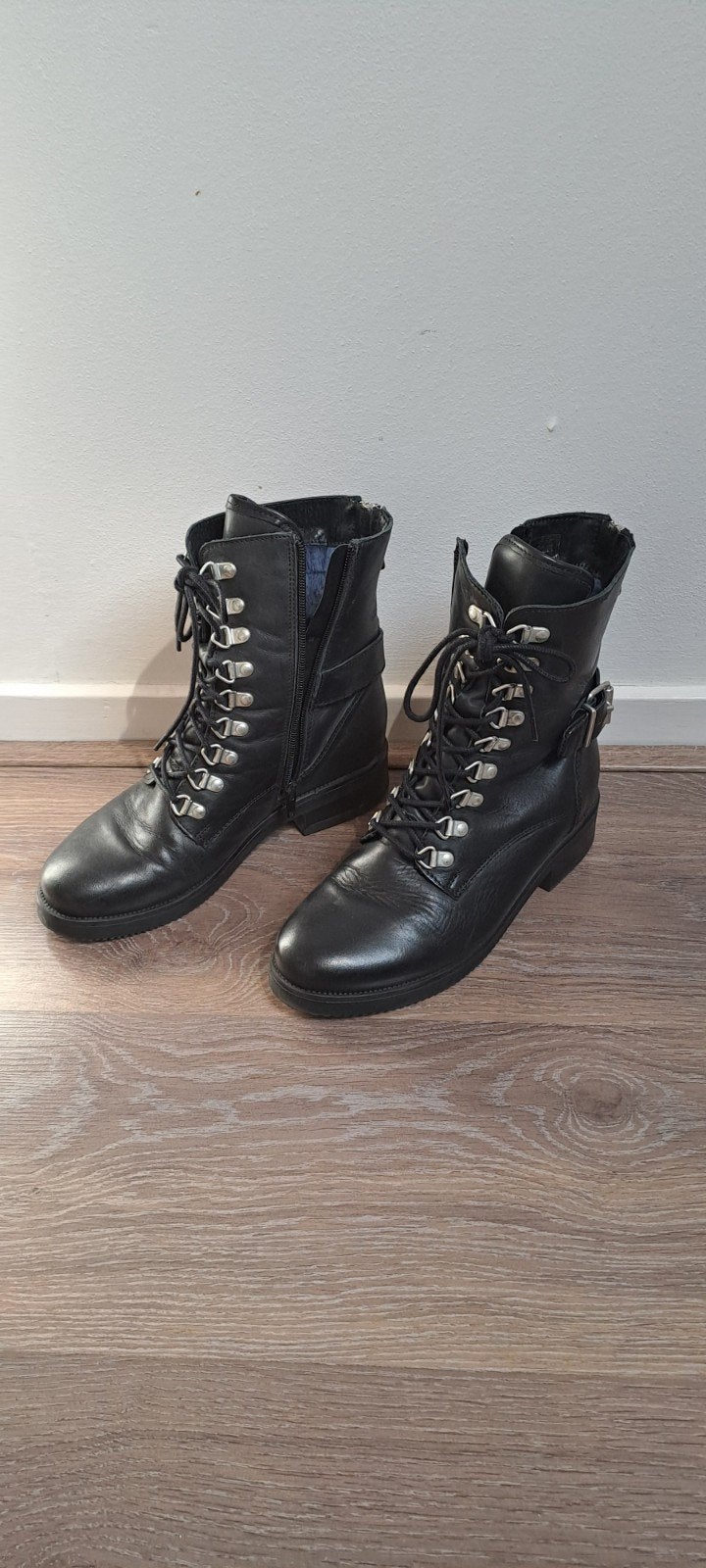 Dames laarzen / veterboots Maat 39, Zwart, Lage of Enkellaarzen, Ophalen of Verzenden, Zo goed als nieuw