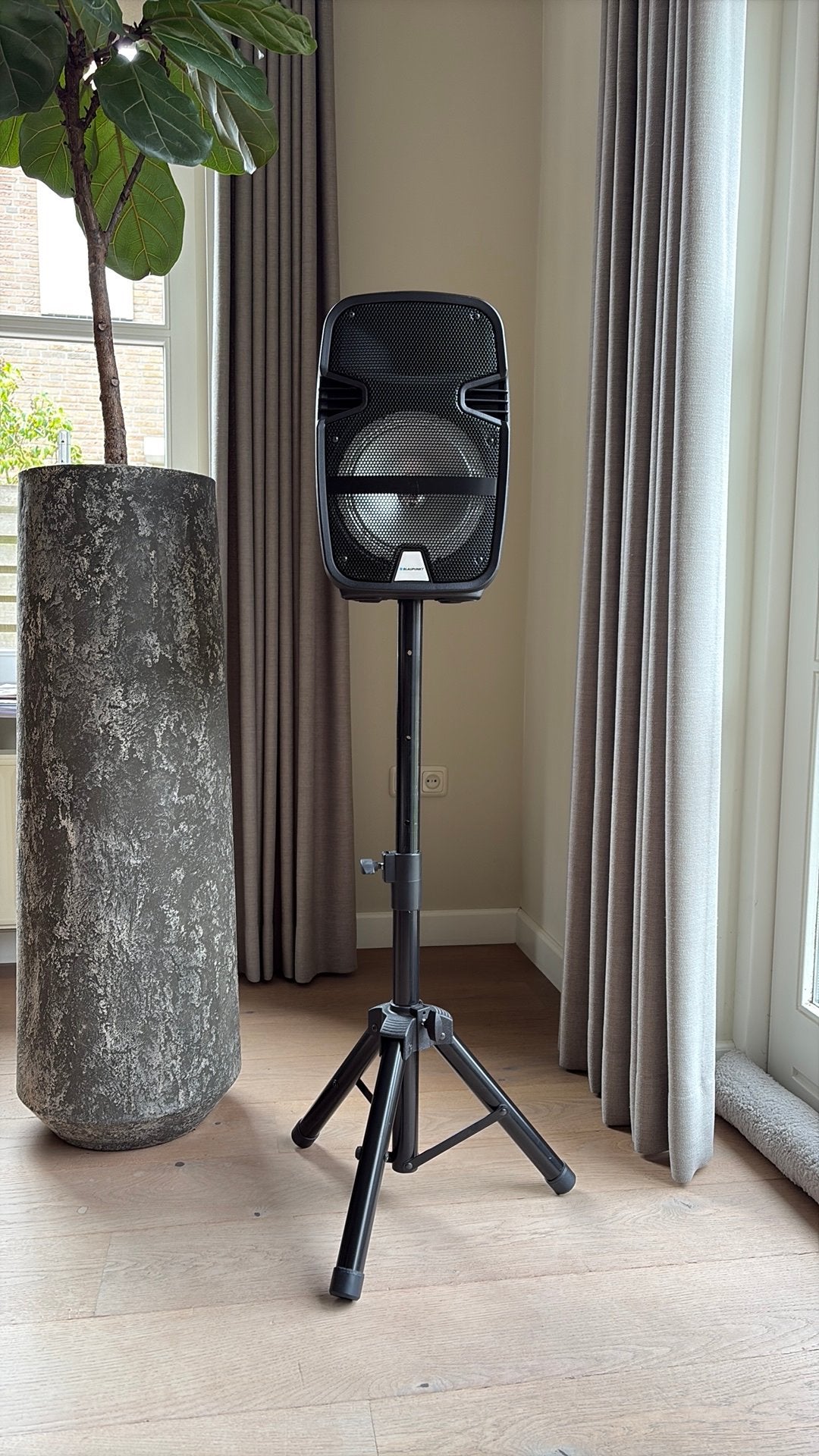 Blaupunkt Bluetooth speaker lichteffecten statief microfoon, Audio, Tv en Foto, Luidsprekers, Overige merken, Inclusief kabels