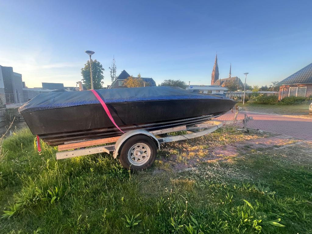 Piranha muira speedboot, Watersport en Boten, Ophalen, Geen motor, Gebruikt, Overige brandstoffen
