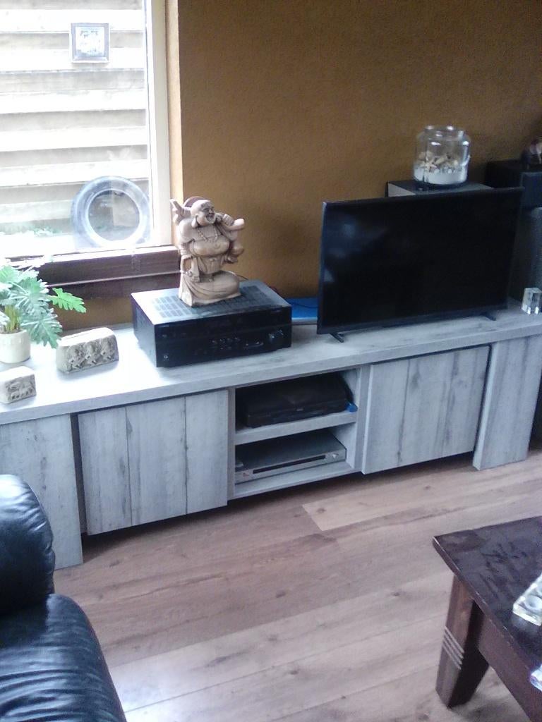 tv kast  meubel, Ophalen, 150 tot 200 cm, Zo goed als nieuw, Minder dan 100 cm
