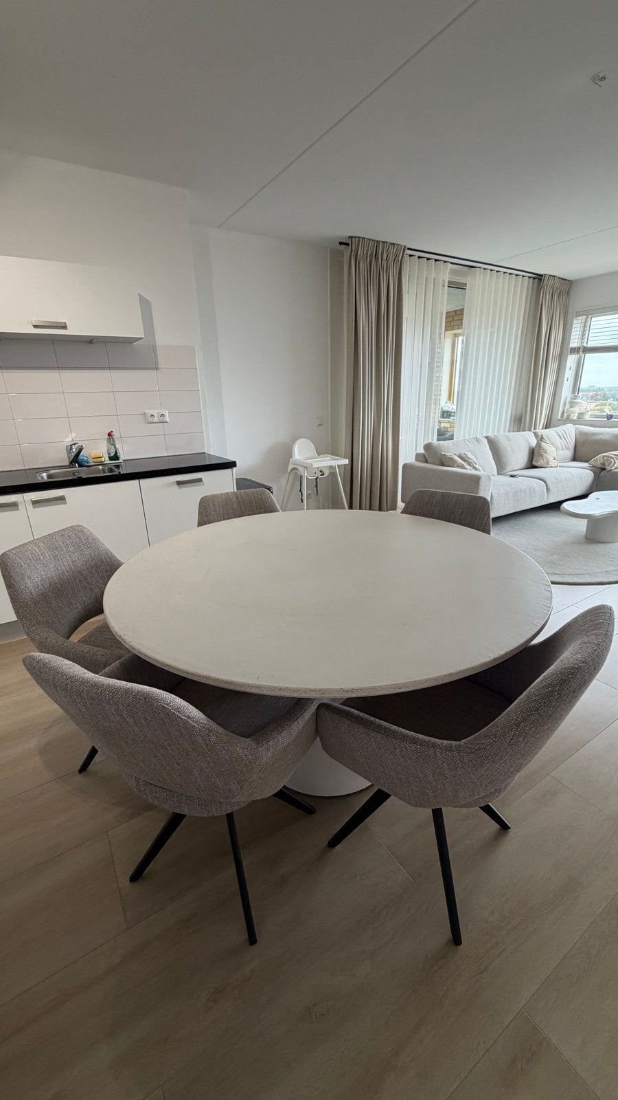 Goossens Stone ronde eettafel 140 cm - White betonlook, Overige materialen, Gebruikt, 100 tot 150 cm, Rond