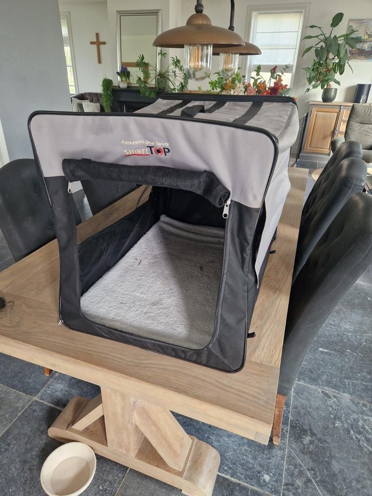Reisbench 77x56x61cm, Dieren en Toebehoren, Ophalen, Zo goed als nieuw